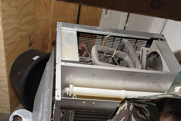 Professional HVAC Unit Installation and Maintenance Services Professional HVAC Unit Installation and Maintenance Services